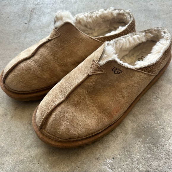 UGG Neuman slip on leather slippers chestnut men’s 11 - Picture 1 of 8